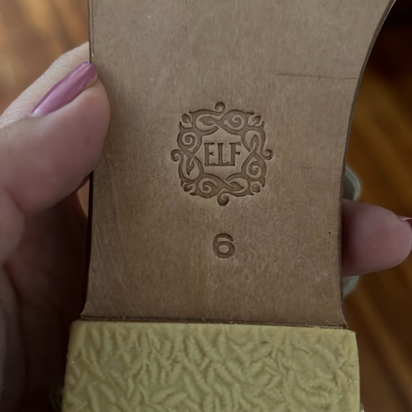 ELF Midsummer Gold Leather Sandals with Hand Cut Detailing - Picture 12 of 13